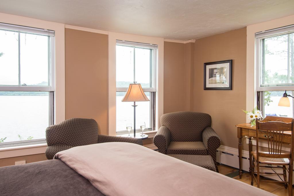 Lake House At Ferry Point Sanbornton Quarto foto