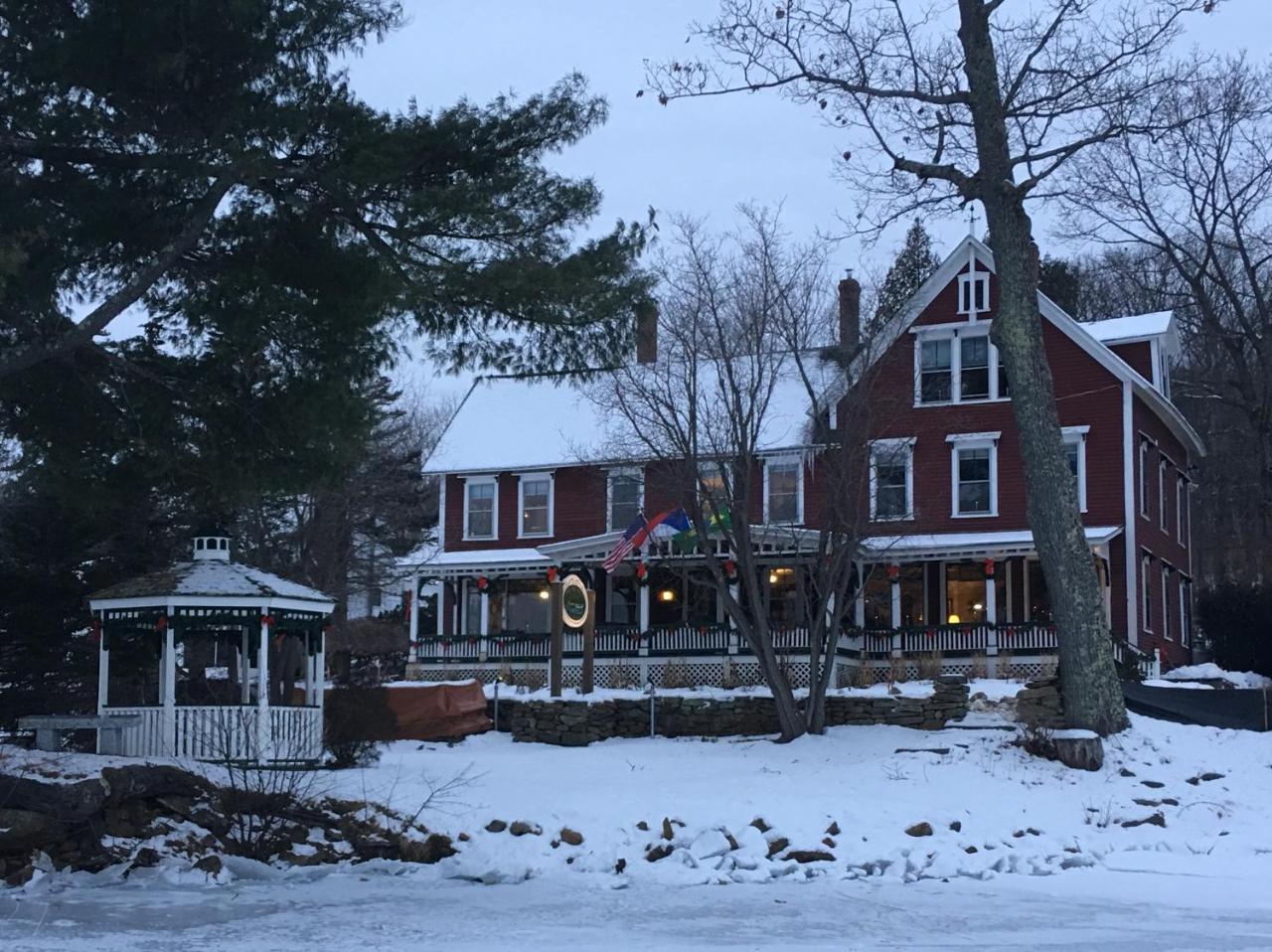 Lake House At Ferry Point Sanbornton Exterior foto